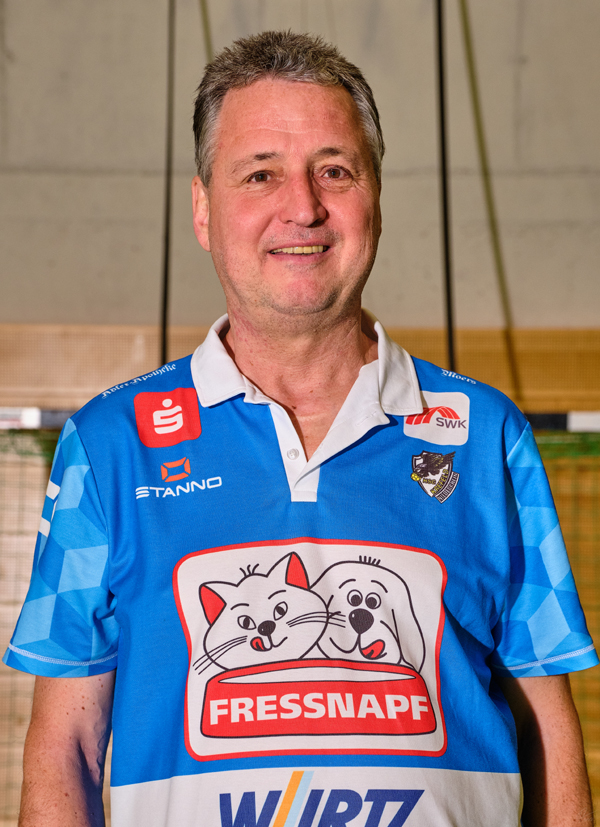 23 A2 Karl Portrait